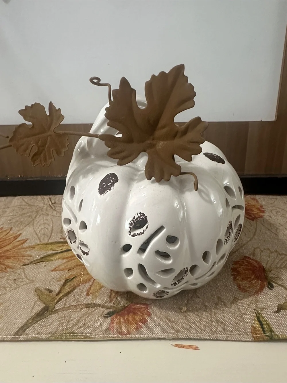 Pumpkin  ceramic LED light decor